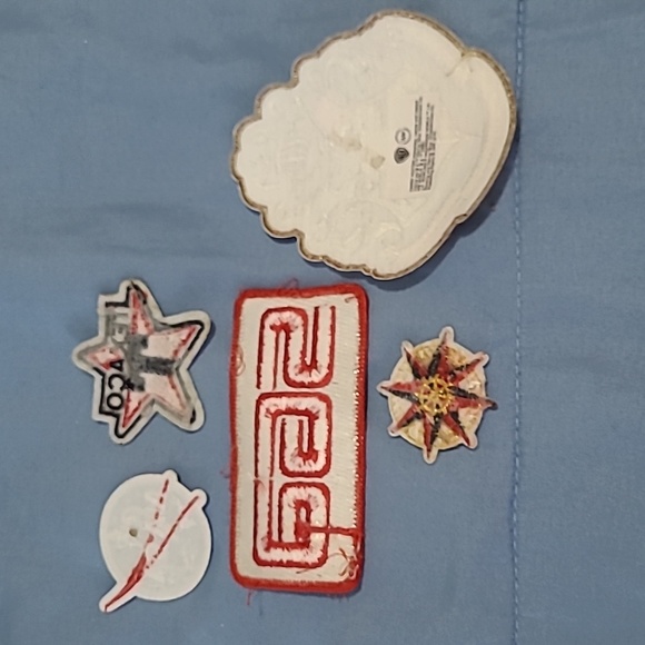 Variety of patches - Picture 7 of 7